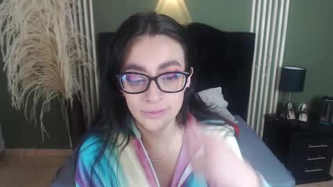 Snapshot of desiring__angel chatting on January 29, 12:24 pm Desiring Angel online show from January 29, 12:24 pm