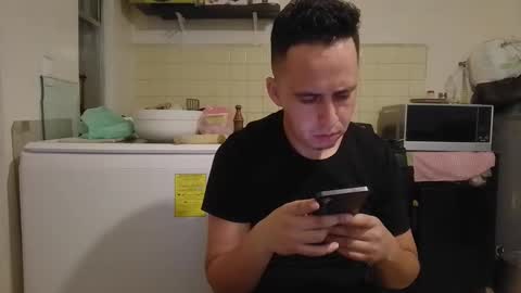 desogasuelta online show from April 15, 10:40 am