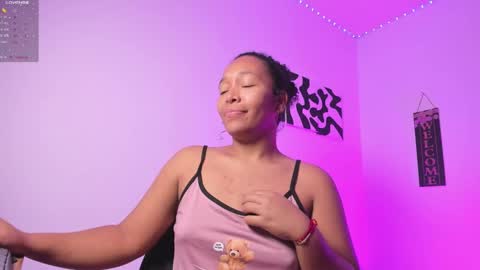 desty_y online show from October 28, 11:55 am