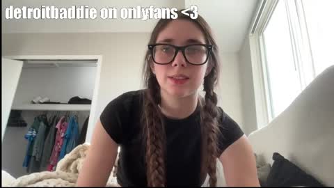 detroitbaddie online show from November 13, 2:09 pm