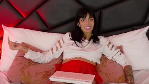 DEUX online show from May 31, 5:39 am