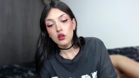 Angel Boo and Adrian online show from January 4, 6:51 pm