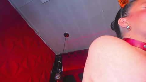 Snapshot of devil_taylorx chatting on September 18, 3:16 pm devil_taylorx online show from September 18, 3:16 pm