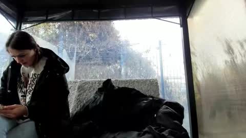 Anna online show from November 18, 9:45 am