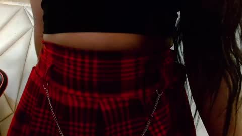 devill_hott online show from April 22, 7:37 am