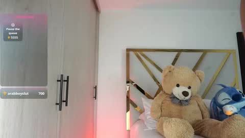 Devin Hunter online show from February 8, 2:04 am