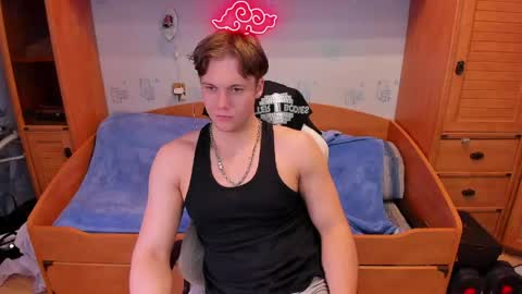 Dexter online show from May 4, 4:57 pm