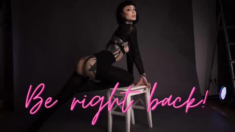 dgtlgrl online show from February 2, 4:58 pm