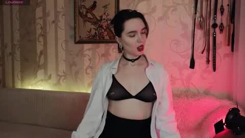 Diana Di Honey online show from October 14, 3:59 pm