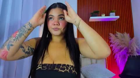 diamond_canela online show from December 17, 3:57 am