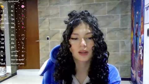 DiamondCurls online show from August 4, 4:14 pm