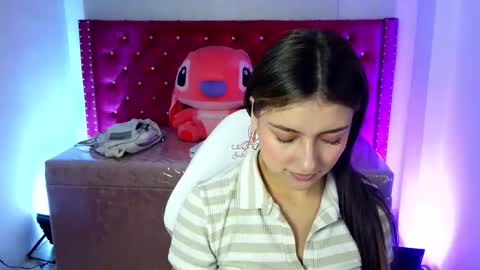 diamond_juliana_ online show from April 14, 3:10 am