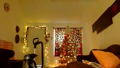 DiamondMonroeXo online show from December 1, 6:17 pm