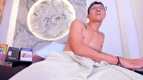 diamondss_1 online show from July 11, 1:21 am