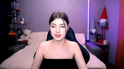 DIANA  online show from December 17, 9:32 pm