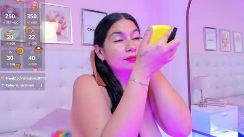 dianasheren online show from May 26, 8:37 pm