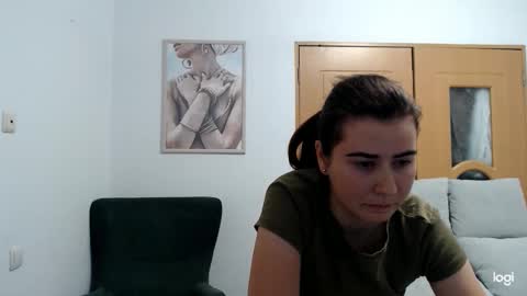 Snapshot of dianasmiey7 chatting on October 9, 6:02 pm dianasmiey7 online show from October 9, 6:02 pm