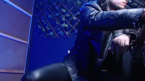 DICAPRIO online show from December 1, 10:02 am