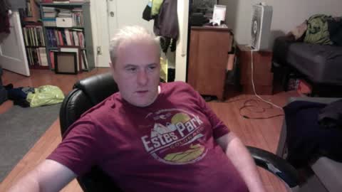 Snapshot of dickflasher5 chatting on December 3, 7:27 am Richard Fleischer online show from December 3, 7:27 am