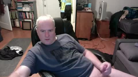 Snapshot of dickflasher5 chatting on December 27, 5:16 pm Richard Fleischer online show from December 27, 5:16 pm