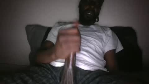 Snapshot of dicktracey007 chatting on December 24, 5:05 am dicktracey007 online show from December 24, 5:05 am