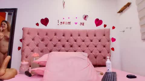 Snapshot of didiane_ chatting on February 28, 7:14 pm Diane online show from February 28, 7:14 pm