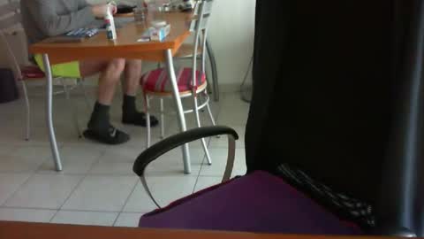 didonc from france..... online show from April 19, 6:10 pm