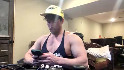 Snapshot of diegodavids chatting on October 21, 4:43 pm diegodavids online show from October 21, 4:43 pm