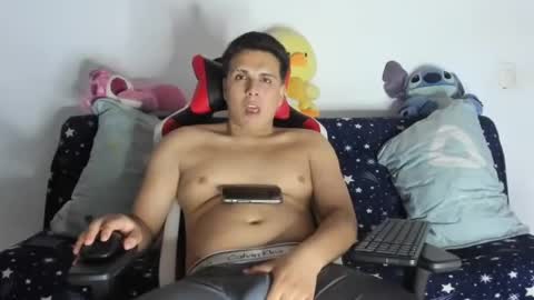 alexerdiego online show from June 22, 3:25 am