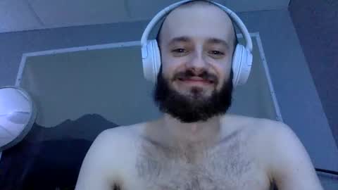 Snapshot of digbicknik chatting on February 16, 5:48 am digbicknik online show from February 16, 5:48 am