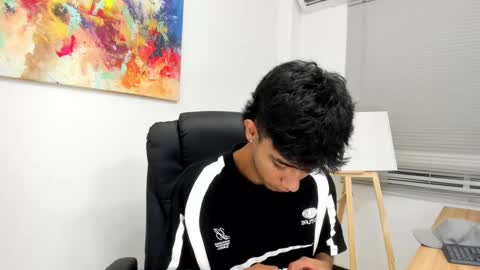 dikey_18 online show from March 11, 8:42 pm