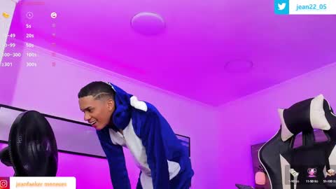 Snapshot of dilam_alfonzo chatting on January 23, 8:35 pm Dilan online show from January 23, 8:35 pm