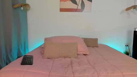 Dilarahkesh  online show from February 18, 8:03 am