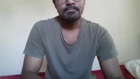Snapshot of dilip_09 chatting on January 2, 3:05 am dilip_09 online show from January 2, 3:05 am