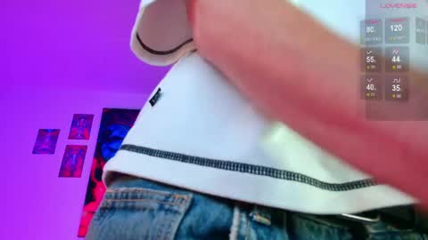 Julian Independent Model online show from June 4, 12:05 am