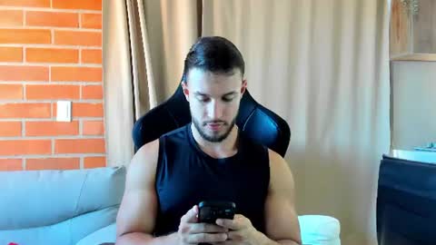 dimitricaruso online show from June 11, 6:28 pm