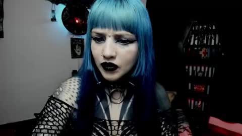 dimmuanddarkness online show from February 4, 9:57 am