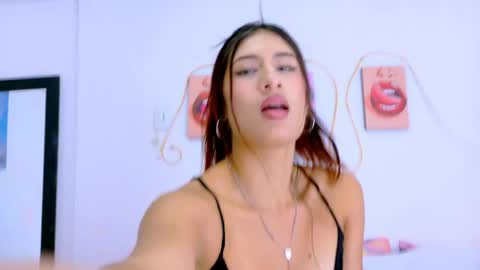 DINA online show from April 22, 6:04 pm