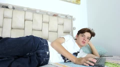 apollo online show from October 24, 8:31 pm