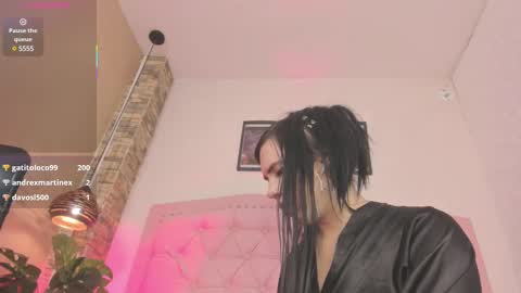 Snapshot of diosaa_golden chatting on March 10, 1:01 am DIOSA online show from March 10, 1:01 am