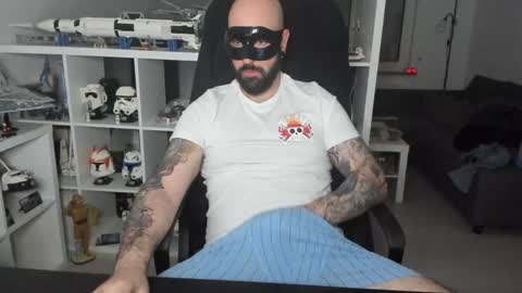 Robert online show from January 14, 5:45 pm