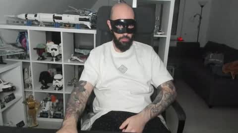 Robert online show from November 6, 4:43 pm