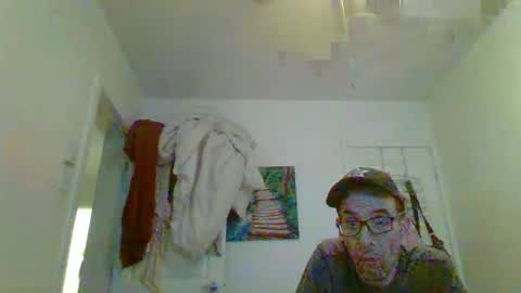 Snapshot of dirtydawgqc116920 chatting on October 23, 7:15 pm JiDogQc online show from October 23, 7:15 pm