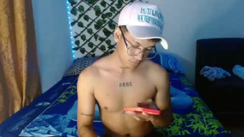 dirtyslimlatin online show from May 15, 3:04 am