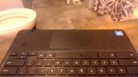 dirtywhite14 online show from October 16, 2:11 am