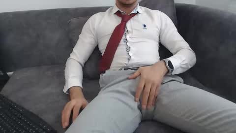 dirtyybooyy77 online show from April 1, 10:38 am