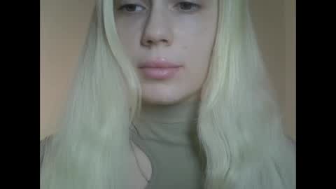 DitaReVirax online show from April 8, 6:00 pm