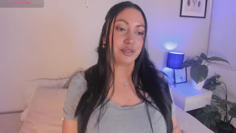 Lizz online show from December 16, 12:44 pm