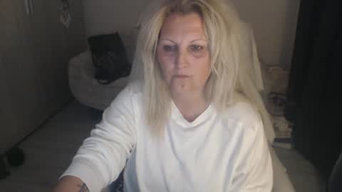 Alexxa online show from April 8, 11:08 pm