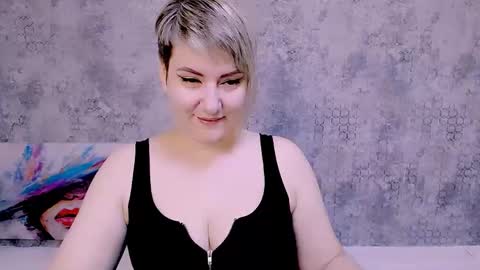 Snapshot of djullia chatting on September 24, 5:03 am djullia online show from September 24, 5:03 am
